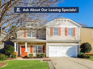 6830 Centerline Dr, Charlotte, NC 28278