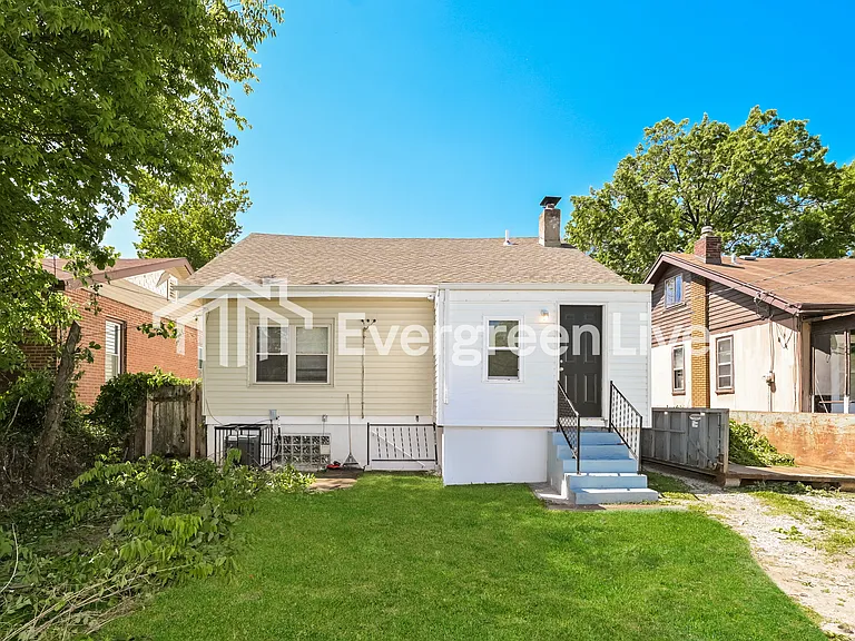 7063 Julian Ave — Photo 15