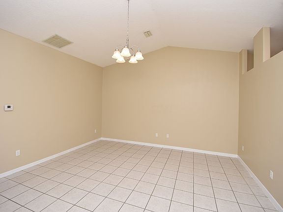 4th image of 33 Lloyd Trl #B