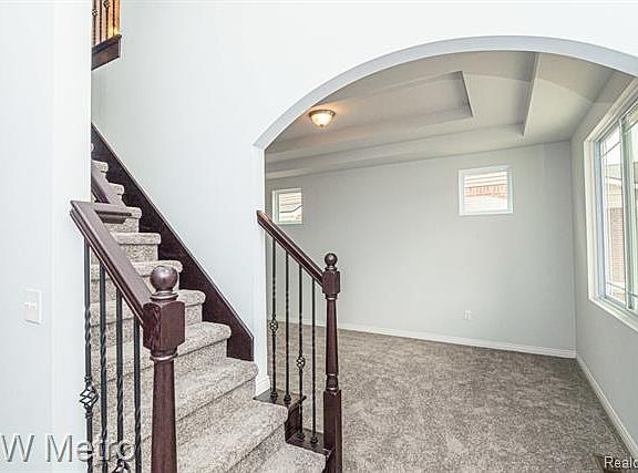 4th image of 33288 Spruce Dr