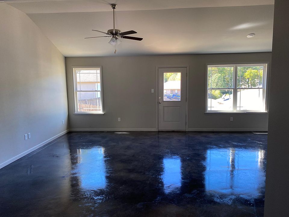 1st image of 4324 Ginger Dr