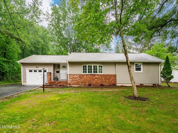 512 Leonardville Road, Belford, NJ 07718