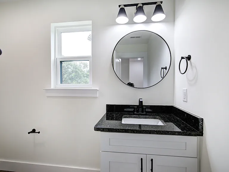 124 Robinhood Dr SE #B — Photo 12