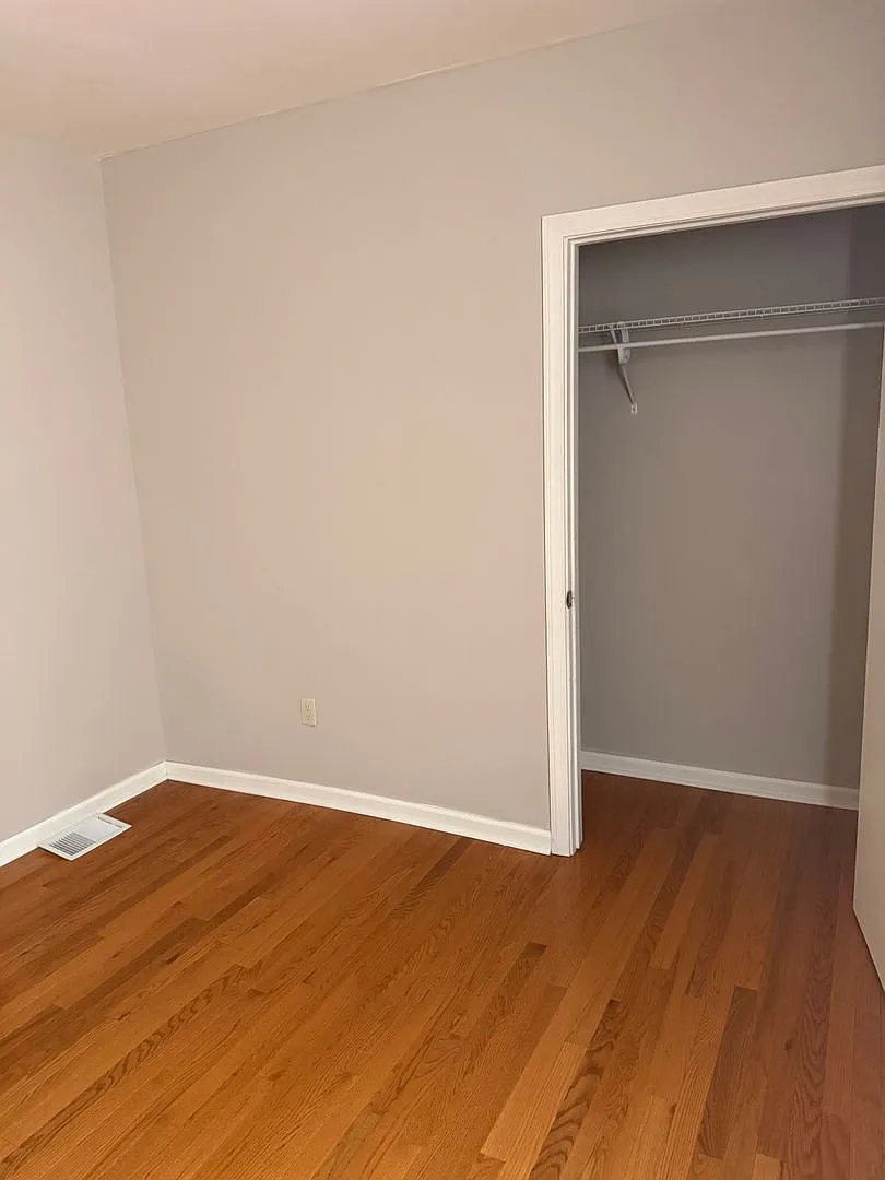 2-story Townhouse in Pittsburgh — Photo 4