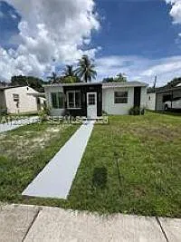 3 bed, 2.0 bath, 1153 sqft, $3,400 — Photo 1