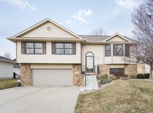1706 Tipton Dr, Council Bluffs, IA 51503