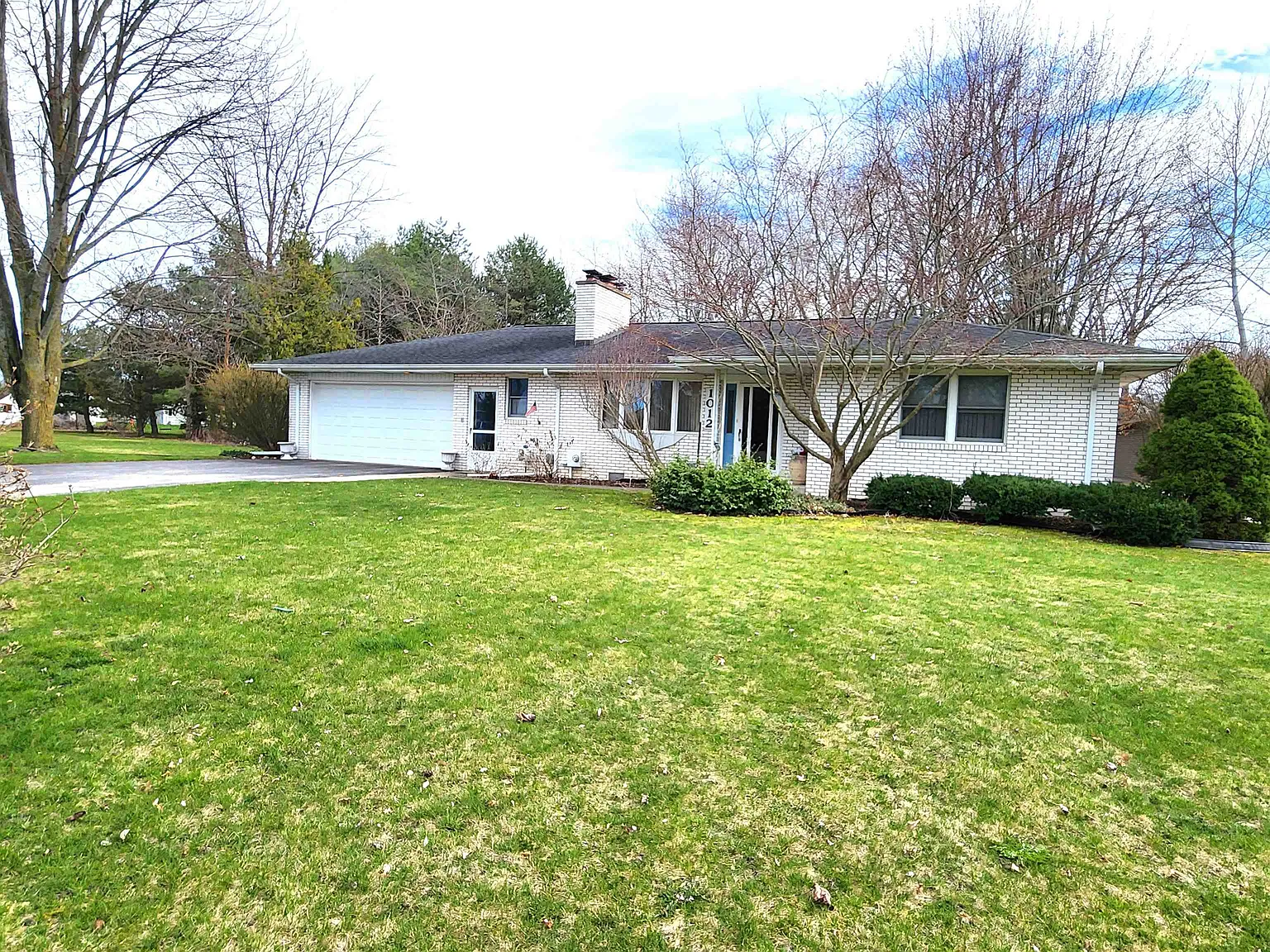 1012 Nebobish Ave photo 1