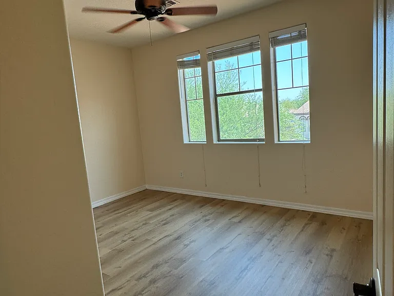 4524 W Rushmore Dr — Photo 22