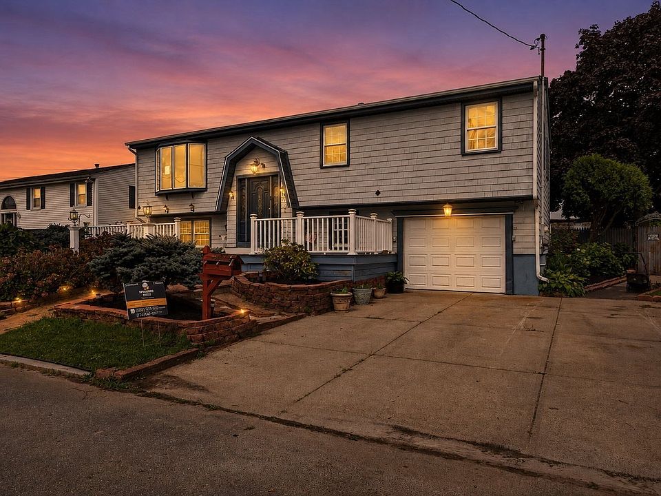 1st image of 202 Oman St
