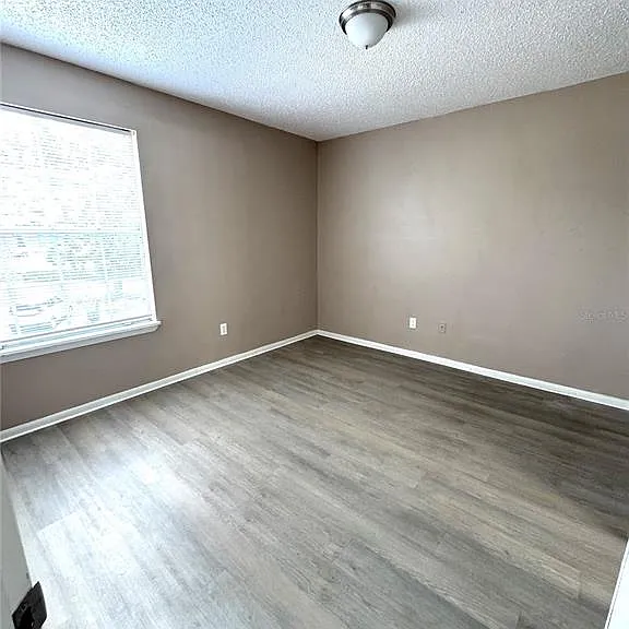 1916 Lake Atriums Cir #32 — Photo 23