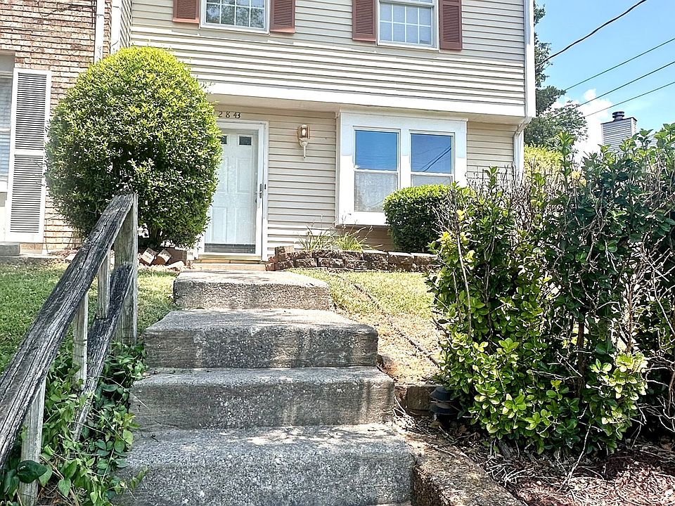 1st image of 2843 Lake Forest Dr Unit 14