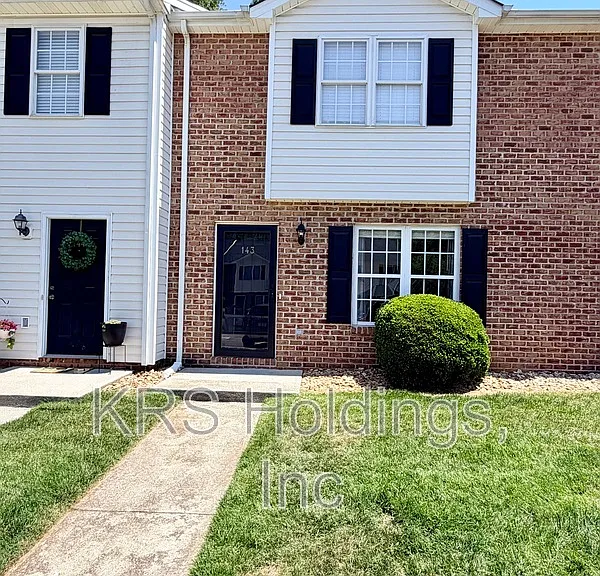 3600 Old Forest Rd #143 — Photo 2