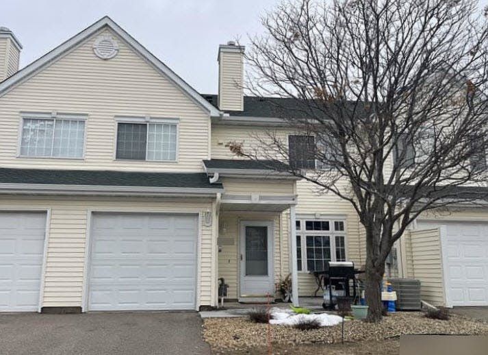 1st image of 478 Aqua Cir