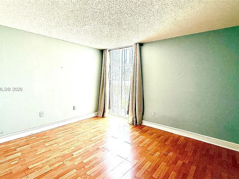 1035 West Ave #306 — Photo 9