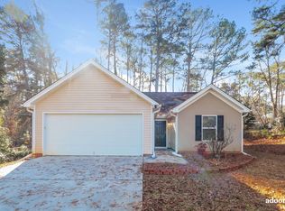 85 Homestead Pl, Rex, GA 30273
