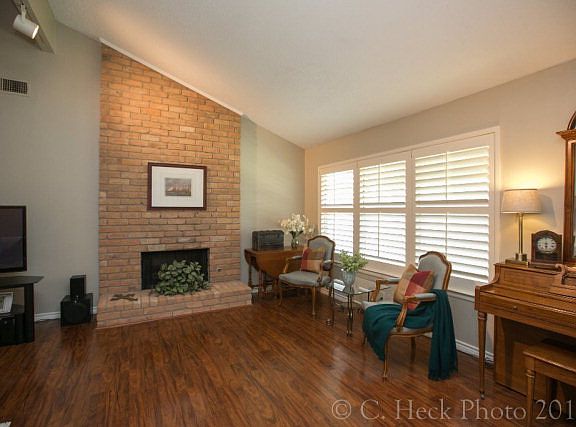 5th image of 3326 Maxwell Dr