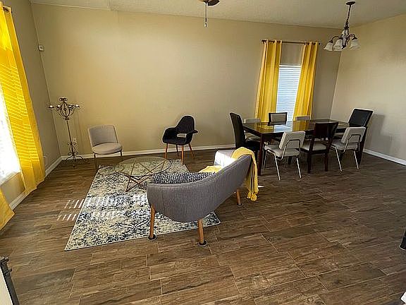 2nd image of 521 Casa Marina Pl