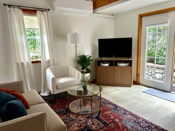 2187 Stanley Hills Dr, Los Angeles, CA 90046