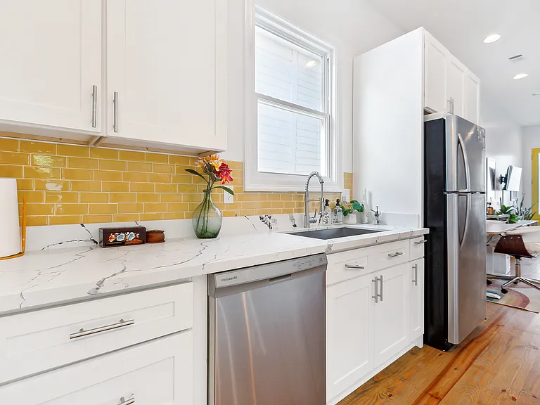 1213 Feliciana St — Photo 13