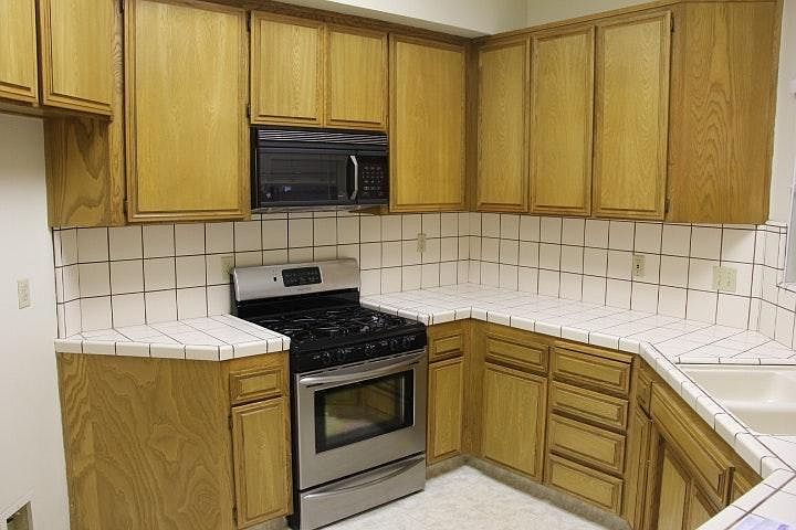 2nd image of 6612 Ambergrove St