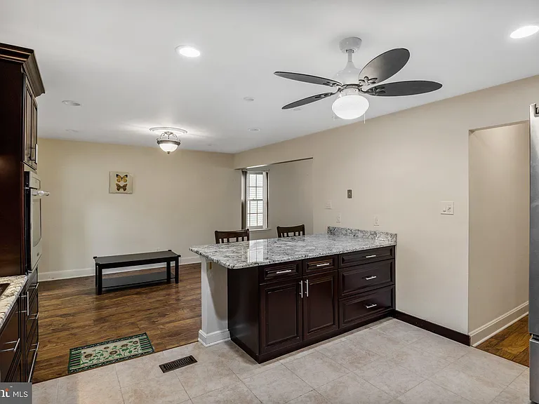 15 Embassy Dr — Photo 16