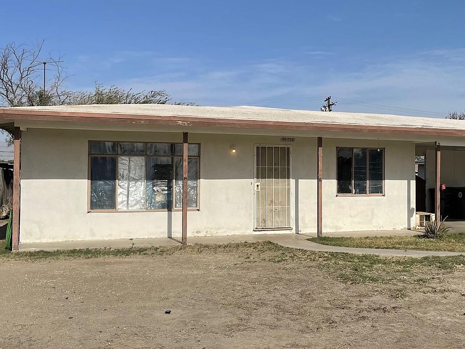 2nd image of 43758 Oasis St