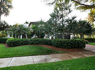 1520 S Parkside Cir, Boca Raton, FL 33486