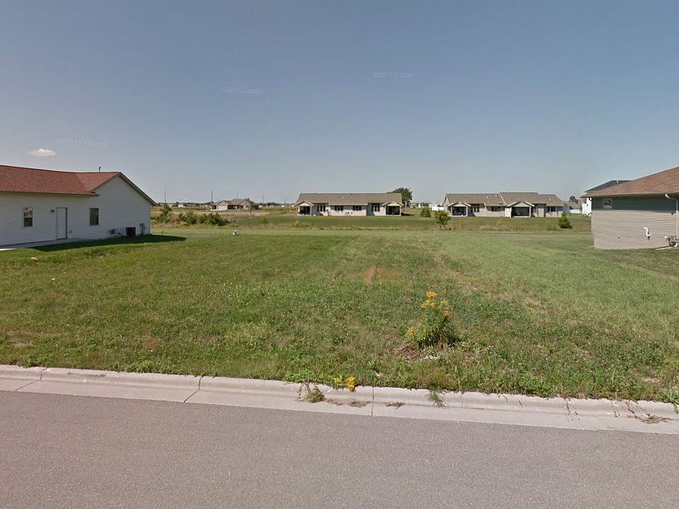 2nd image of 2627 Cumberland Dr