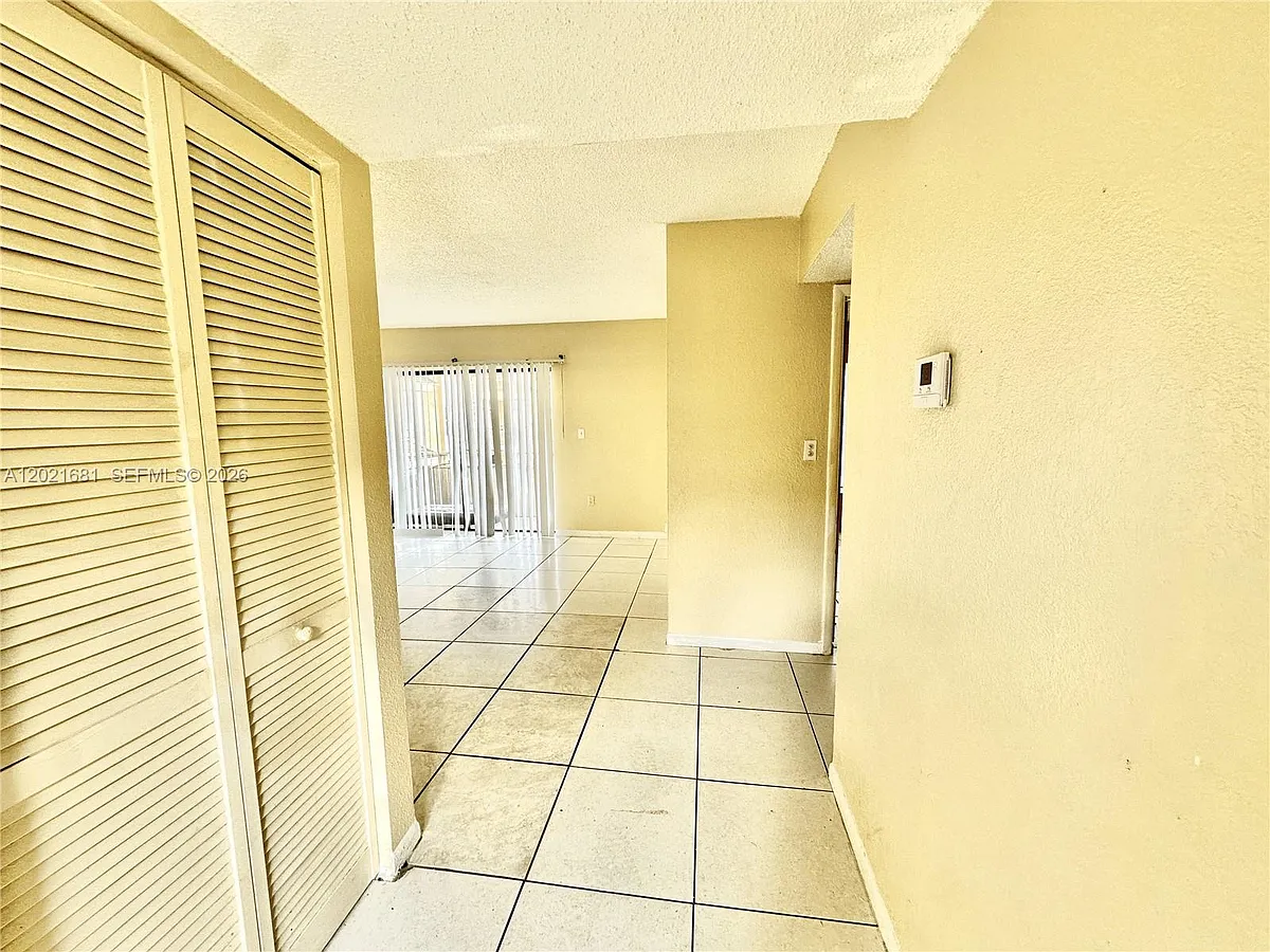 Building Photo - 17650 NW 68th Ave #A2005