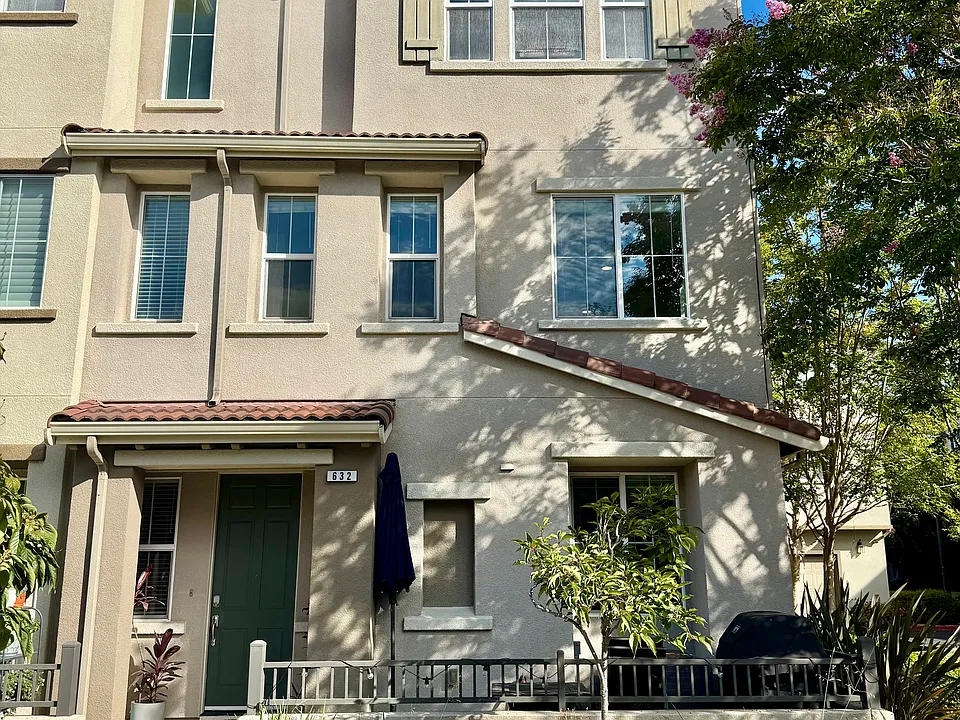 632 Moss Way