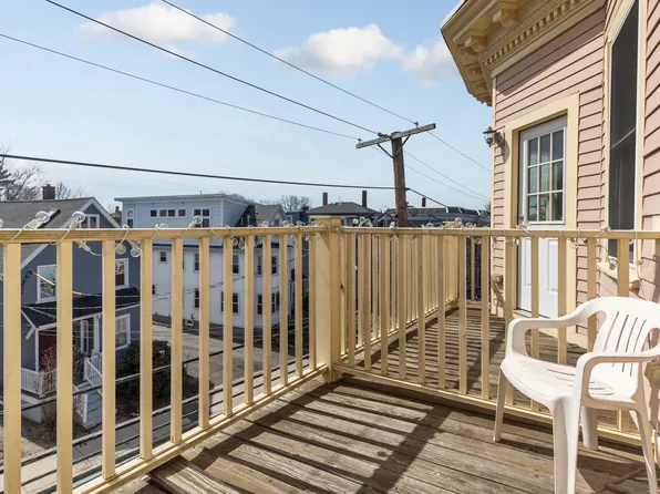 249 Summer St APT 3L, Somerville, MA 02143