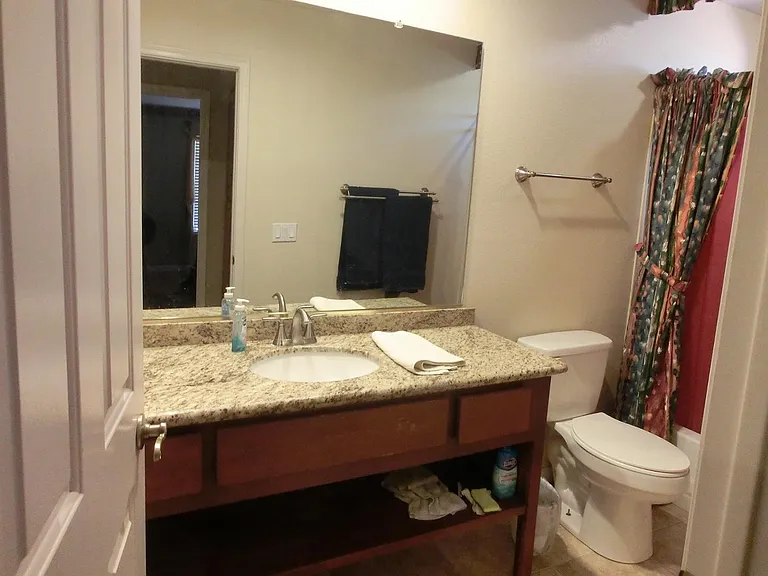 8646 W Rockwood Dr — Photo 10