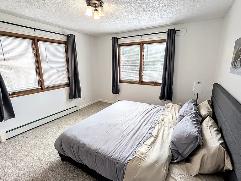 1401 Cordova St #4 — Photo 14