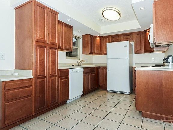 3rd image of 10233 Hightower Ct