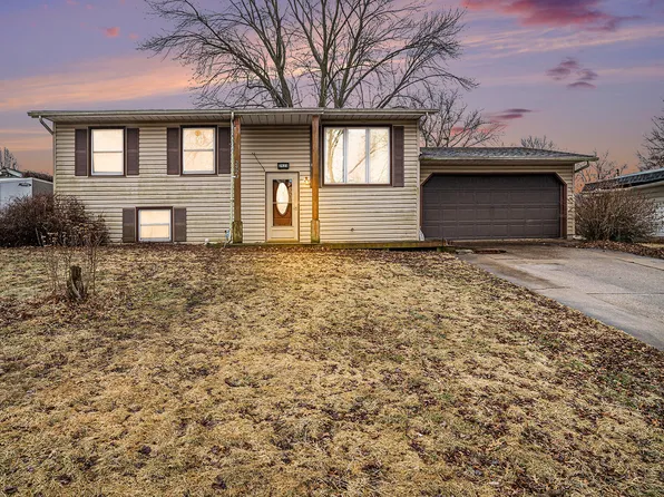 2923 W 74th Ave, Merrillville, IN 46410