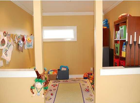 3rd image of 3121 Linden Ave