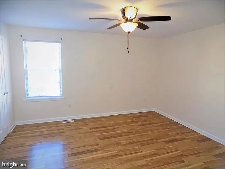 25 Stadium Cir — Photo 12