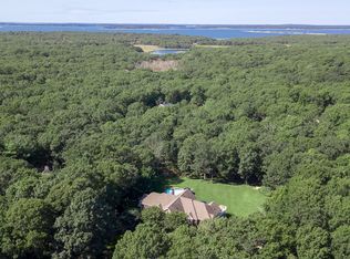 6 Little Ct, East Hampton, NY 11937