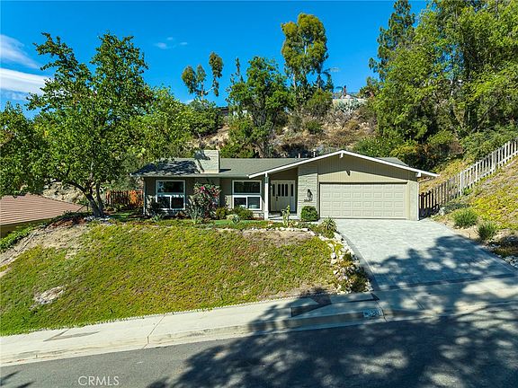 2nd image of 3941 Karen Lynn Dr