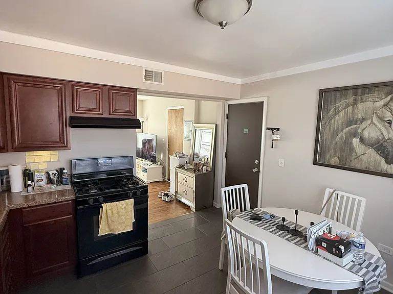 733 Dulles Rd #F — Photo 30