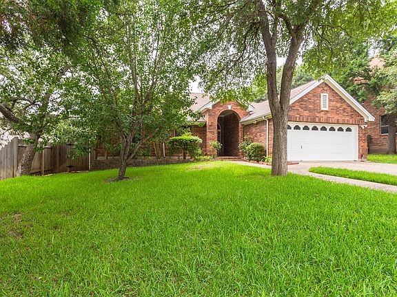 3rd image of 8805 Tweed Berwick Dr