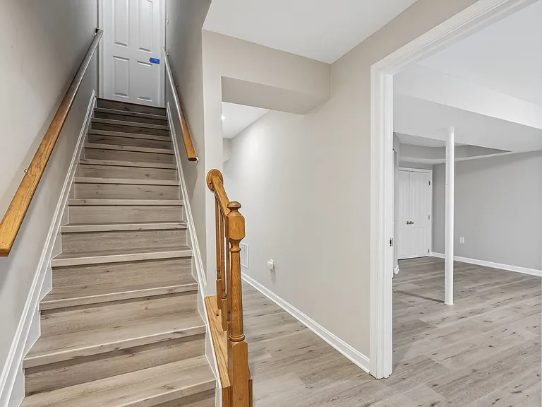 8647 Water Fall Dr — Photo 16