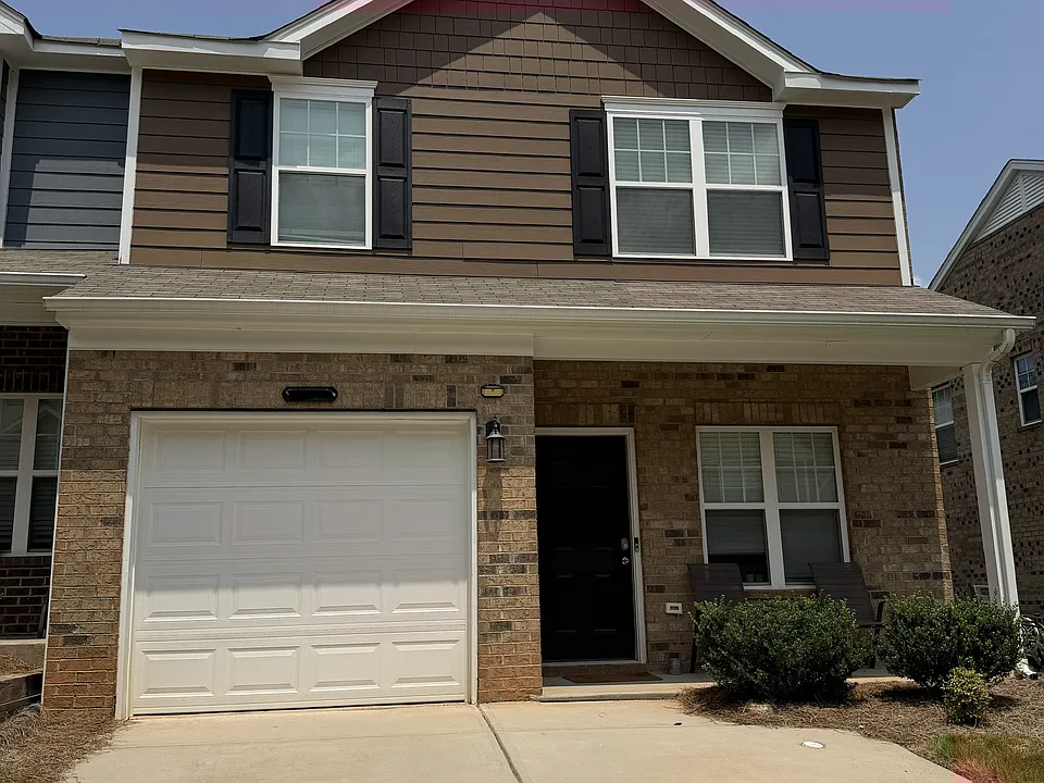 9330 Grand Valley Dr