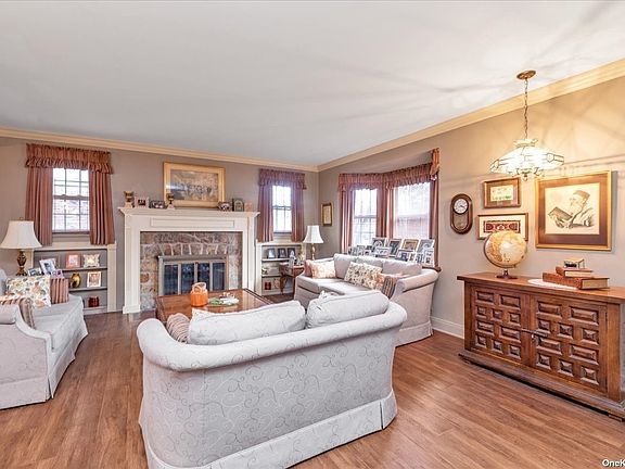 3rd image of 39 Brevoort Pl