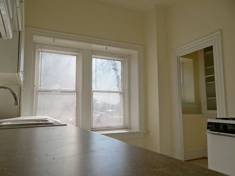 4 N Kingshighway Blvd #3D — Photo 10