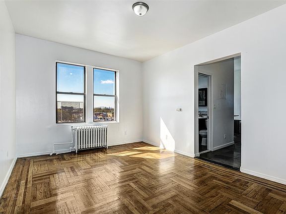 3rd image of 277 Harrison Ave APT E3
