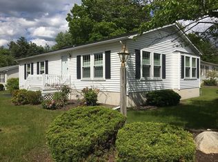 7 Knollwood Dr, Bridgewater, MA 02324