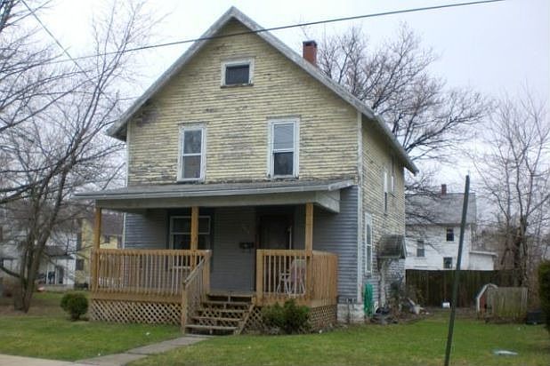 2nd image of 264 Hammond Ave