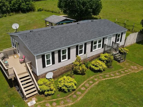 6766 Shiloh Rd, Liberty, NC 27298