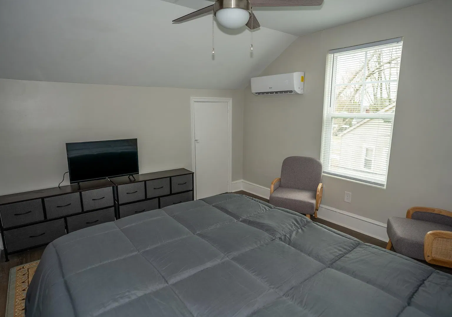 860 S Confederate Ave - 5 — Photo 2